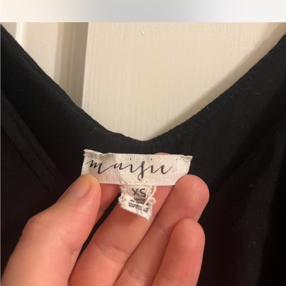 Ruffle Bodysuit - Picture 2 of 3